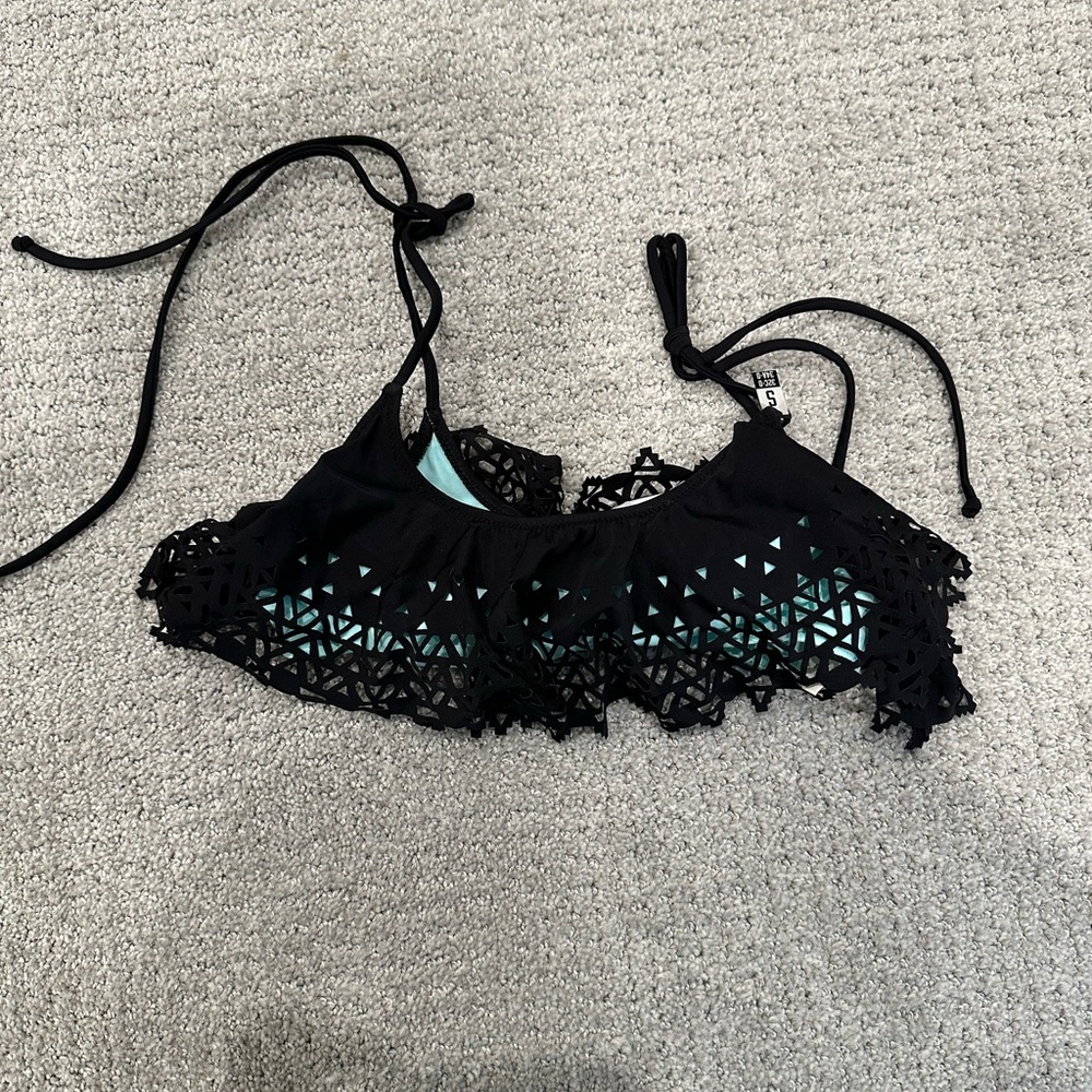Black Fringe Bikini Top. Size Small. New Worn. NWT